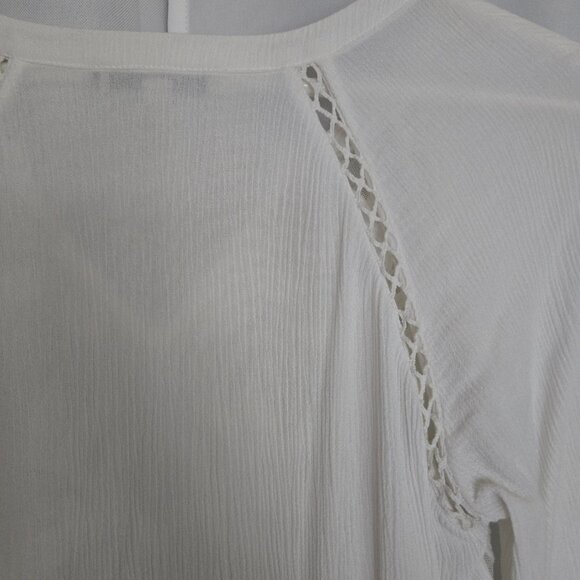 Pale Sky lace top - Picture 10 of 11